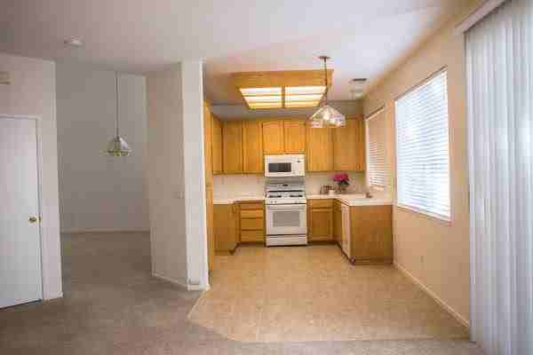 739 Summerwood Drive - Photo 2 of 8