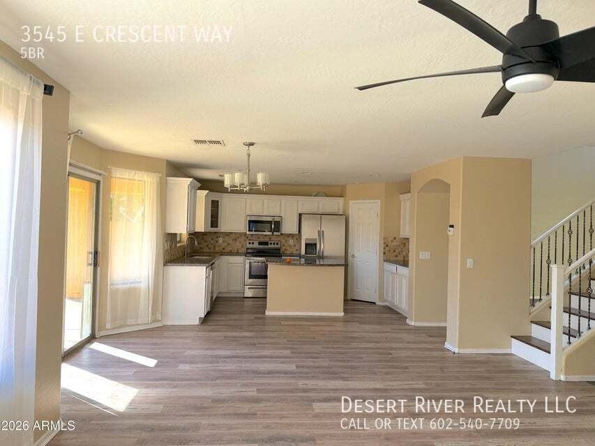 3545 E Crescent Way - Photo 7 of 19