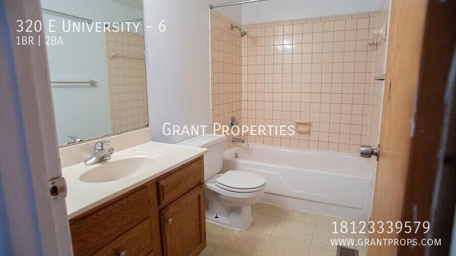 320 E University St #6 - Photo 6 of 12