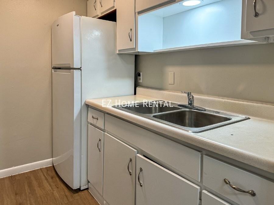 2101 6th Ave N - Photo 6 of 13