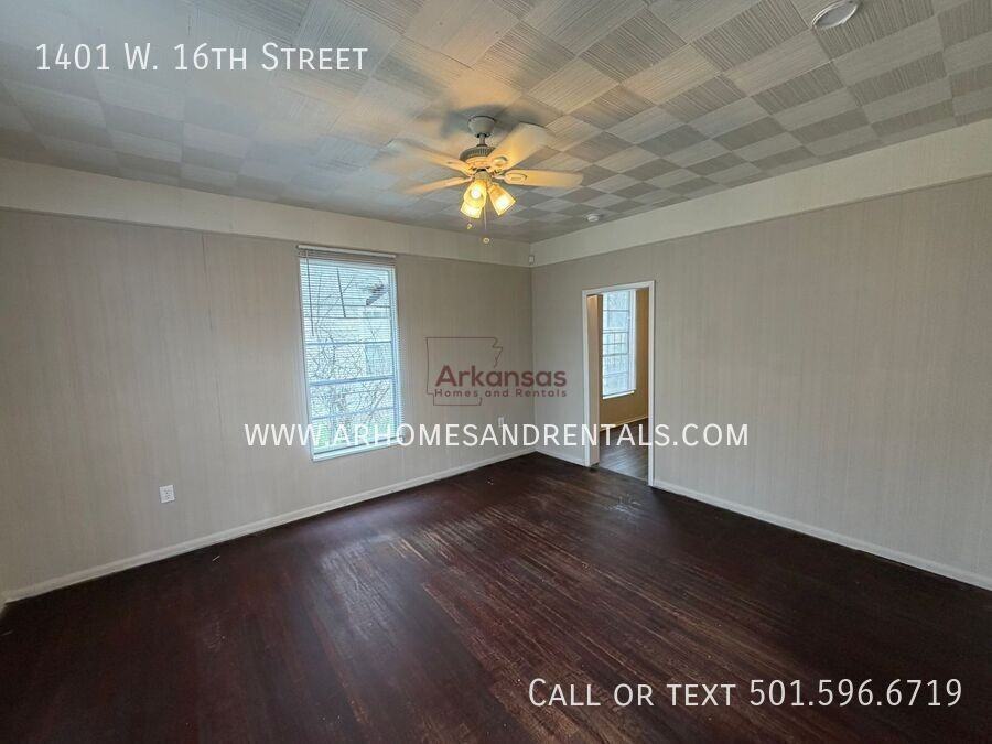 1401 W 16th St - Photo 3 of 9