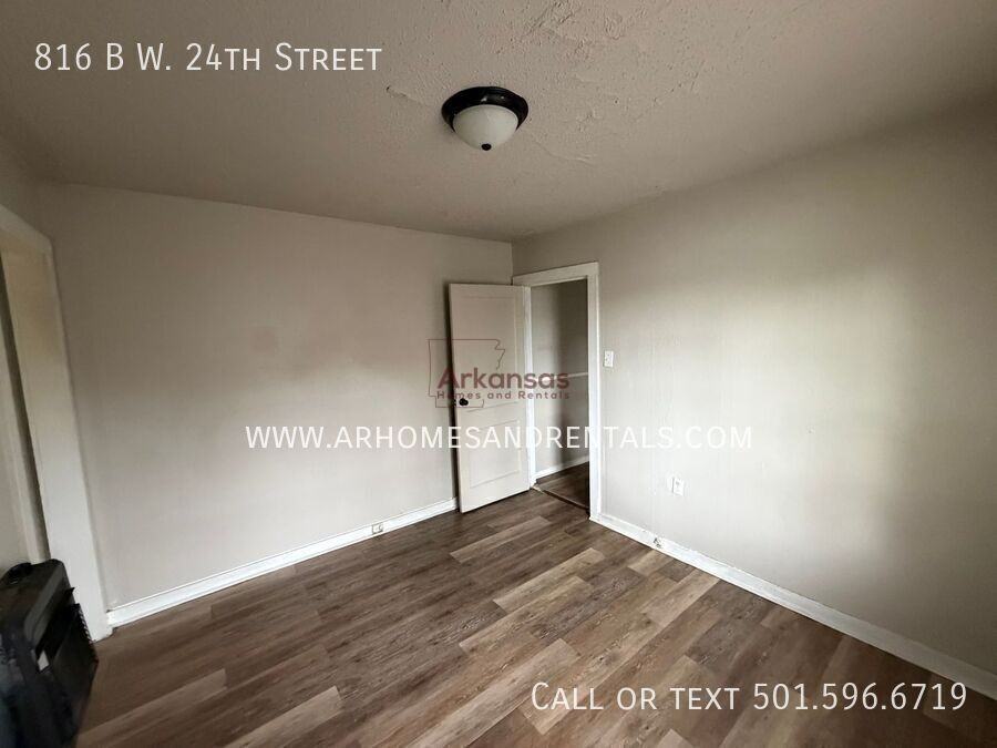 816 W 24th St Apt B - Photo 6 of 10