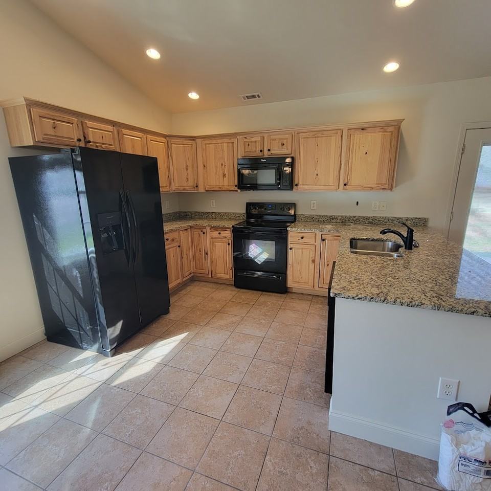 202 Cathey Rd - Photo 3 of 11