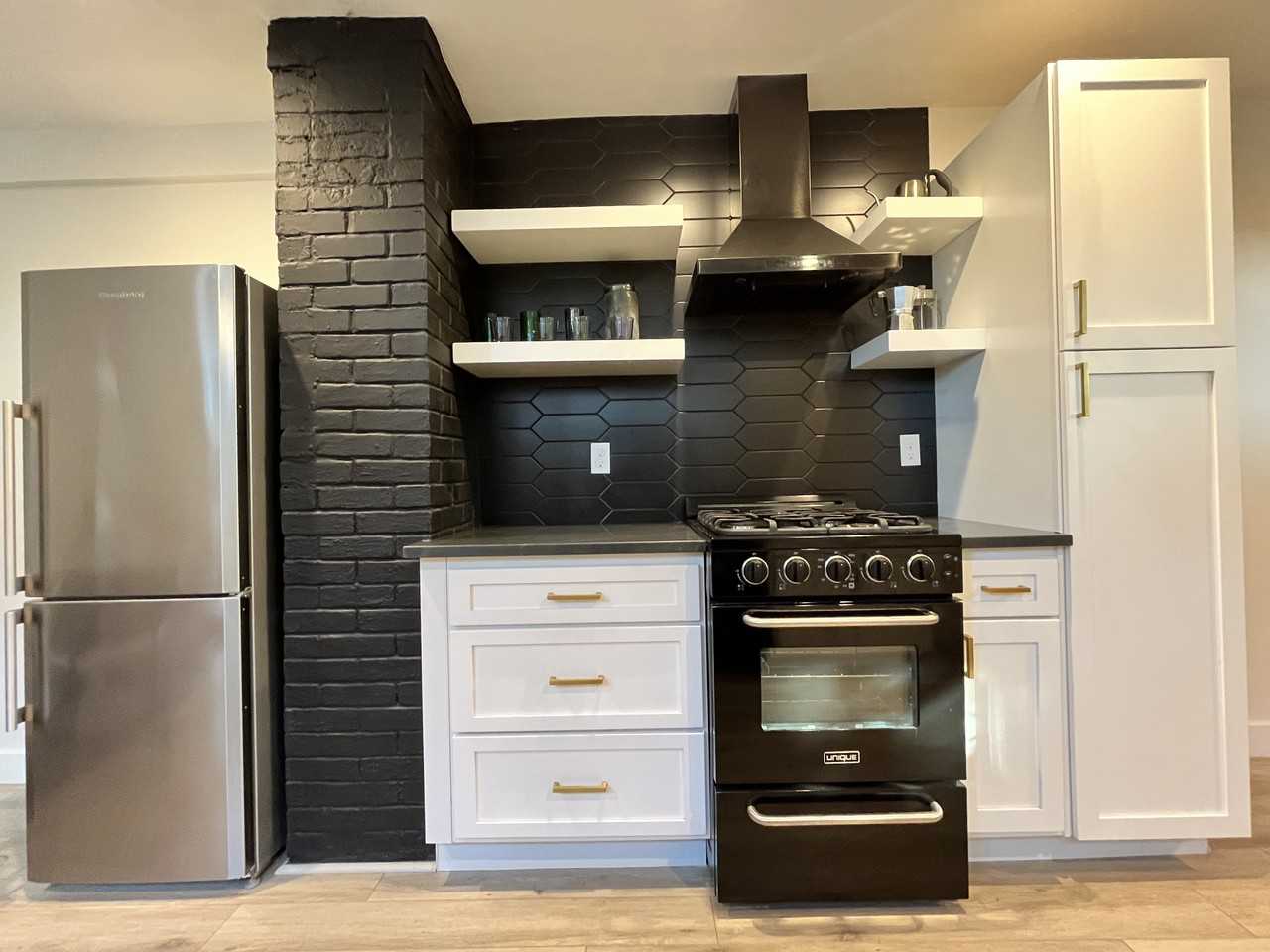 6113 39th Ave S - Photo 3 of 17