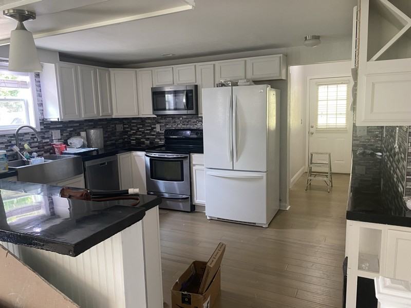 815 W Rodney Dr - Photo 2 of 8