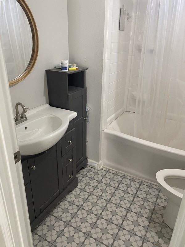 815 W Rodney Dr - Photo 6 of 8