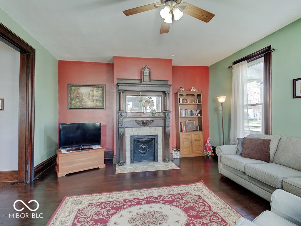 345 E King St #347 - Photo 5 of 18