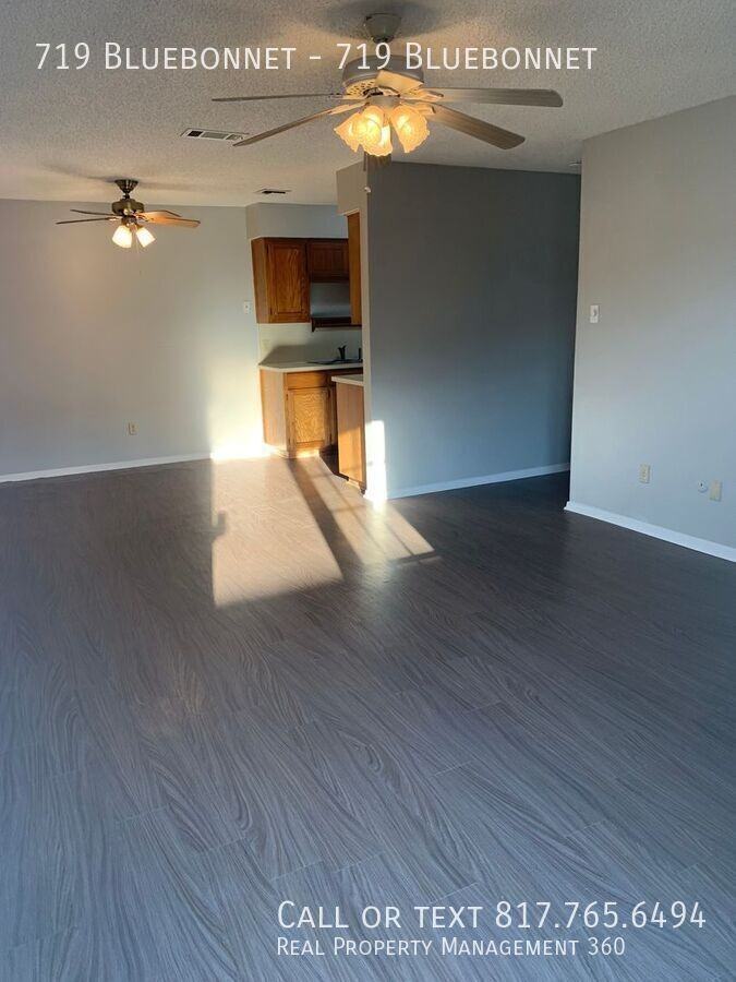719 Bluebonnet Dr - Photo 3 of 12