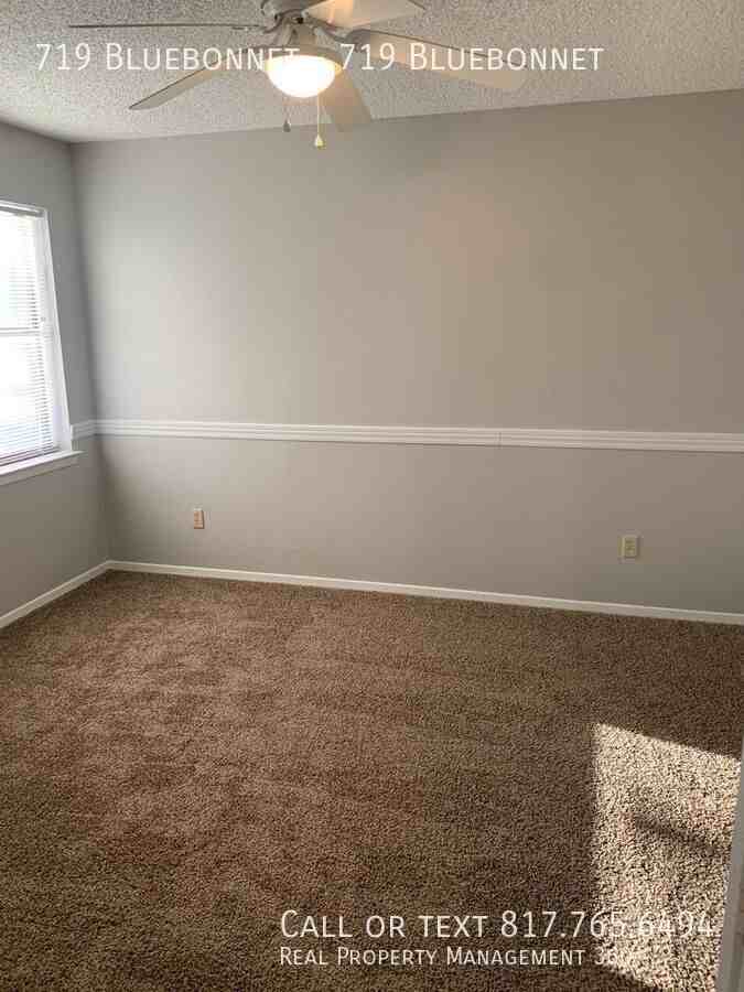 719 Bluebonnet Dr - Photo 7 of 12