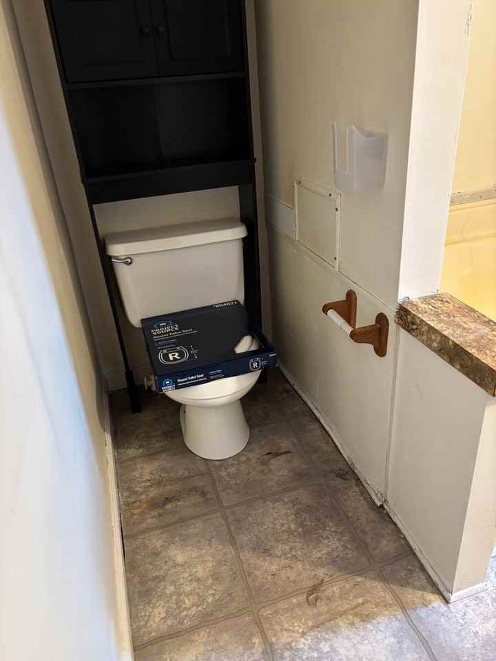 Arnall Drive, 524 - Photo 3 of 21