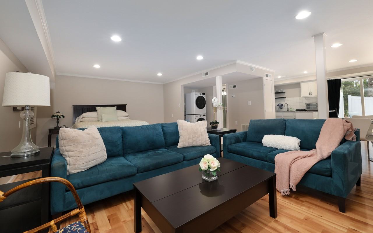 4501 Boxwood Rd - Photo 5 of 20