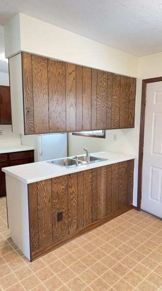 122 8th Ave Se - Photo 4 of 10