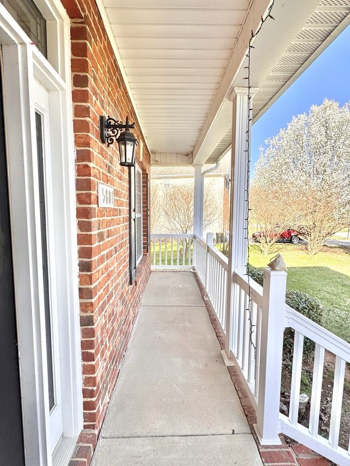 5601 Buckhaven Ct - Photo 2 of 17