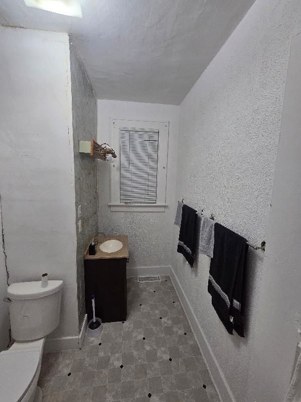 311 N Blanche St - Photo 4 of 4