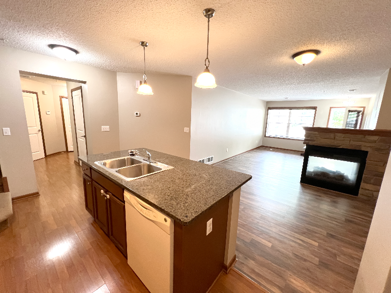 15257 60th Ave N - Photo 2 of 16