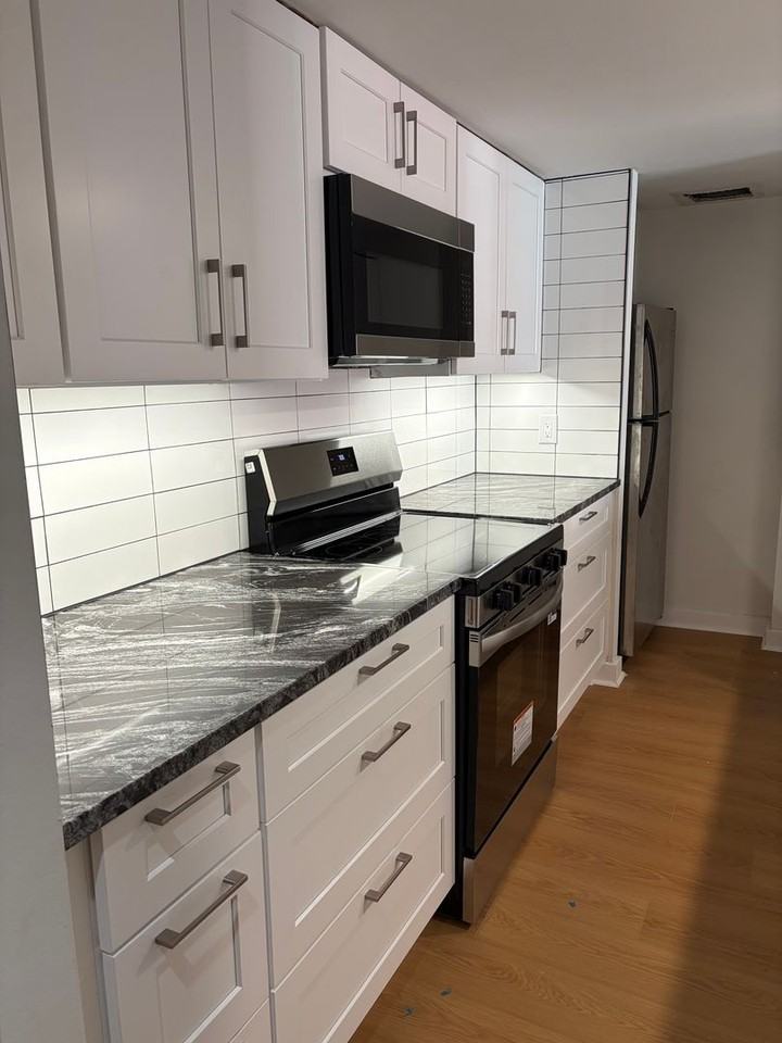 24 S Bank St #410 - Photo 3 of 21