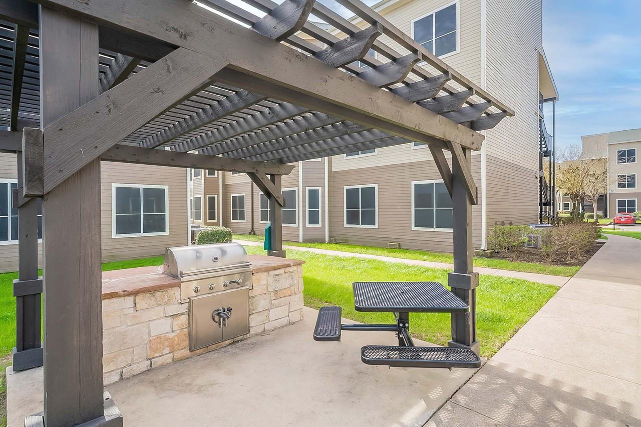 Concord at Allendale Apartments - Photo 3 of 33