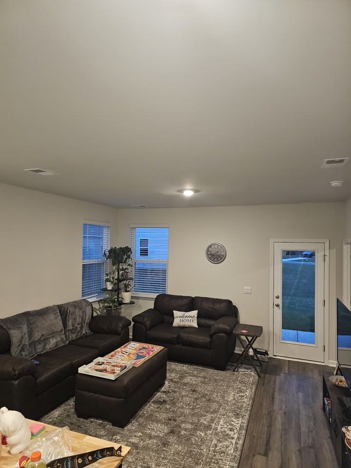 402 Toledo St - Photo 3 of 12