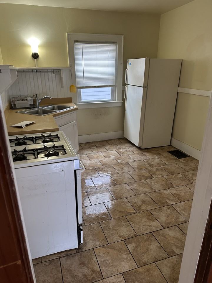 186 Spruce Ave #186SPRUCE - Photo 7 of 10