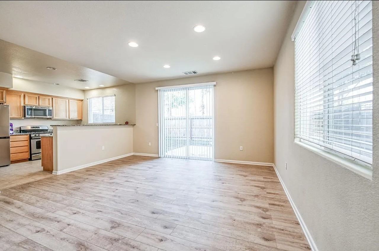 342 N Greco Ln - Photo 7 of 28