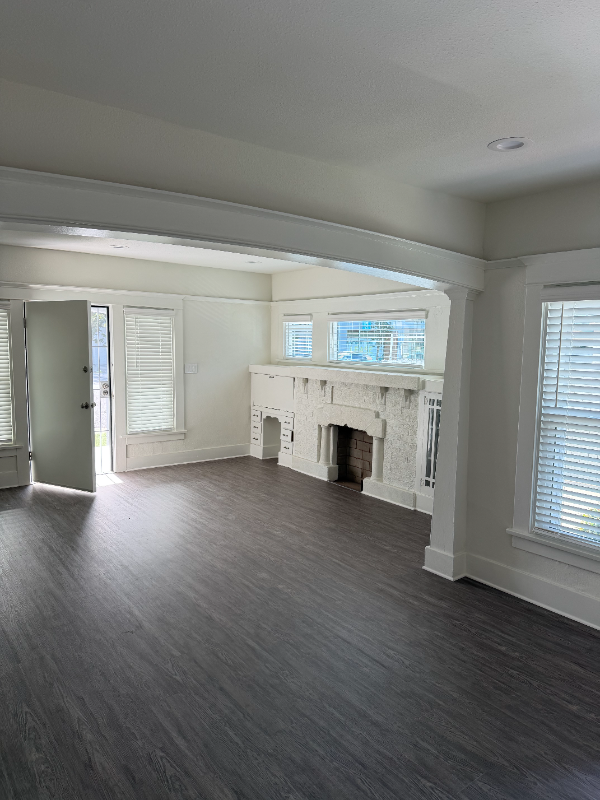 541 W Commonwealth Ave - Photo 5 of 12