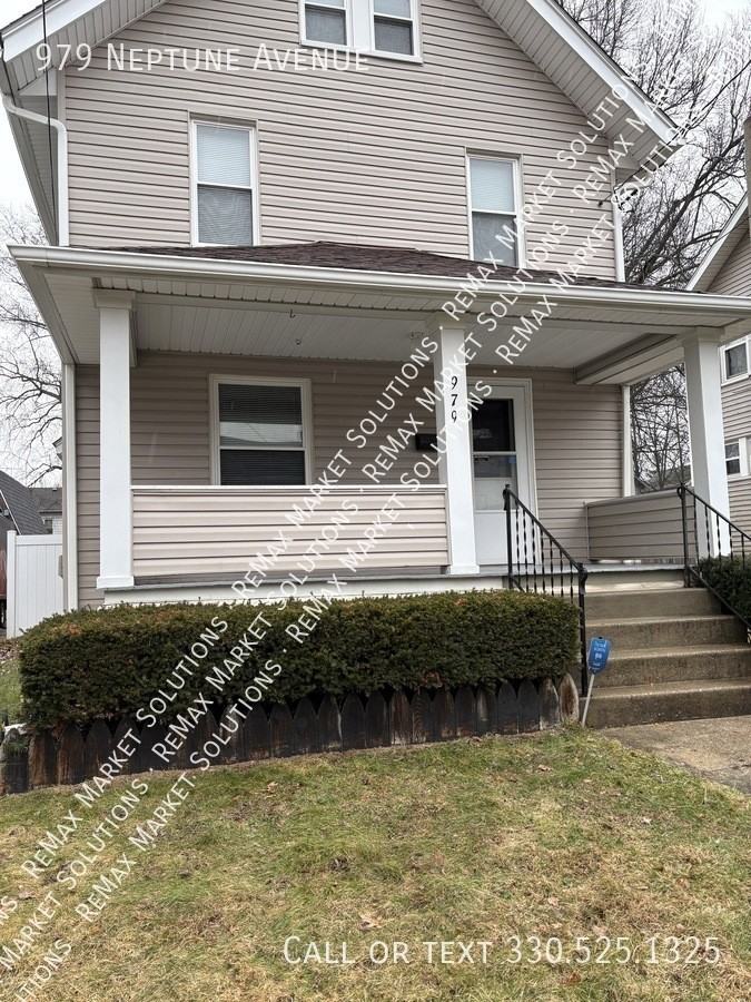 979 Neptune Ave - Photo 2 of 23