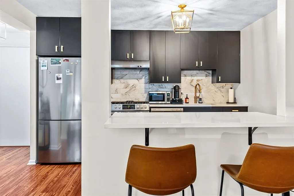 135 Granite Ave #3 - Photo 7 of 8