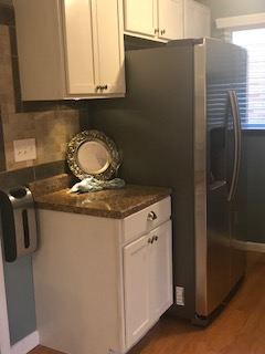 8117 Philadelphia Dr - Photo 4 of 11