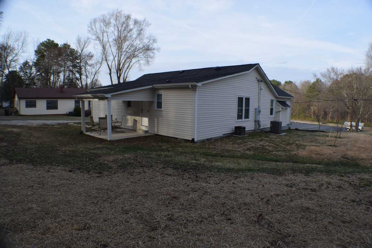 265 Honeycutt Dr Se - Photo 3 of 20