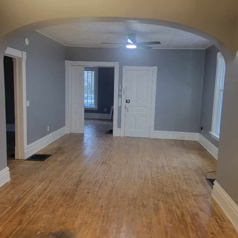 127 Paddock Ave Se - Photo 2 of 8