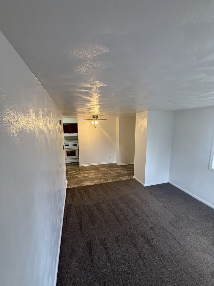 119 2nd Ave #16 - Photo 4 of 8