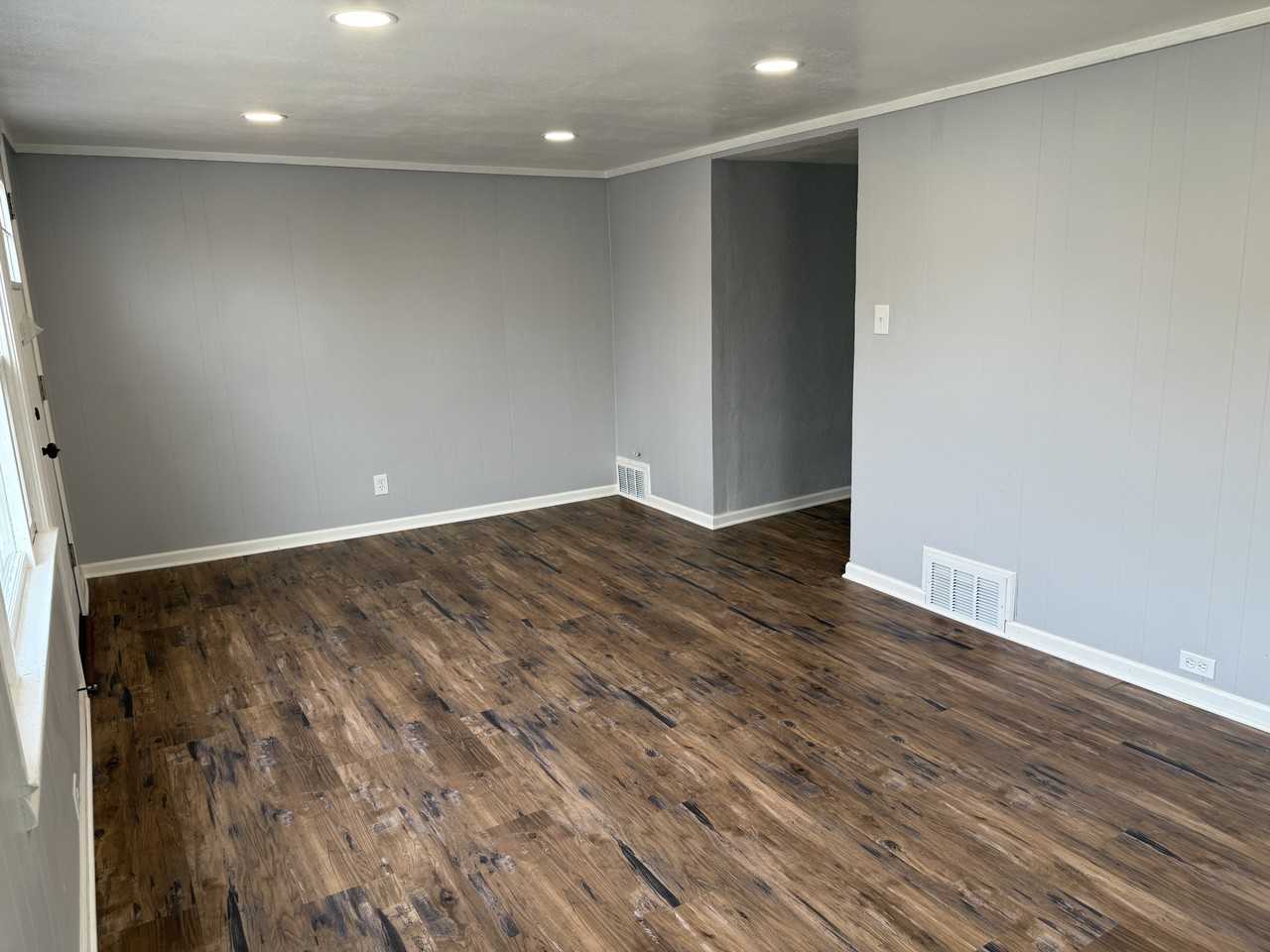 601 Garfield Ave - Photo 3 of 8