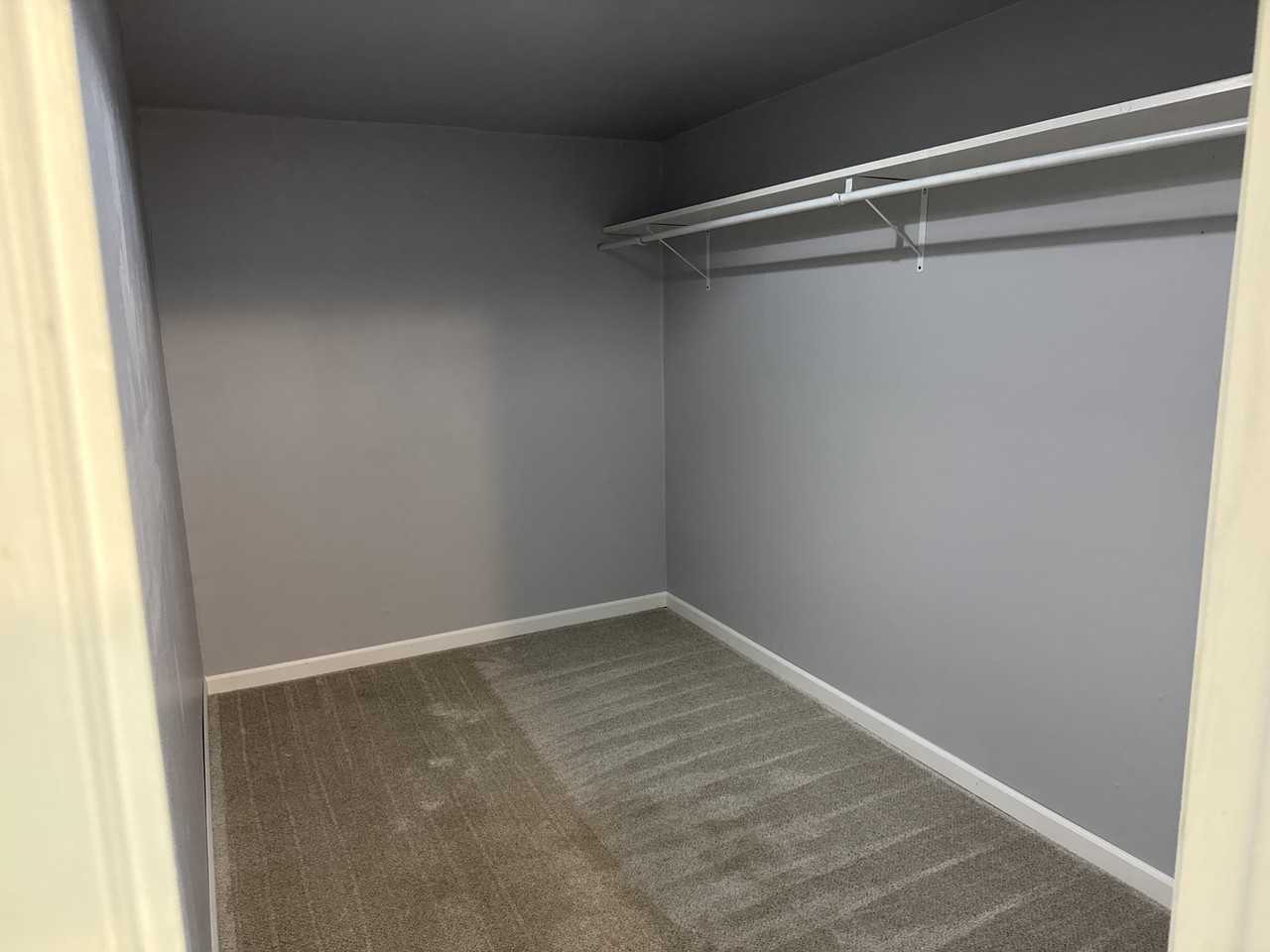 601 Garfield Ave - Photo 5 of 8