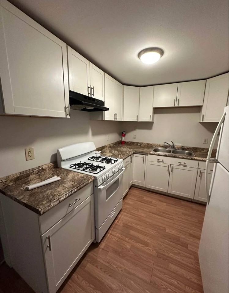 207 Greenkill Ave - Photo 2 of 7