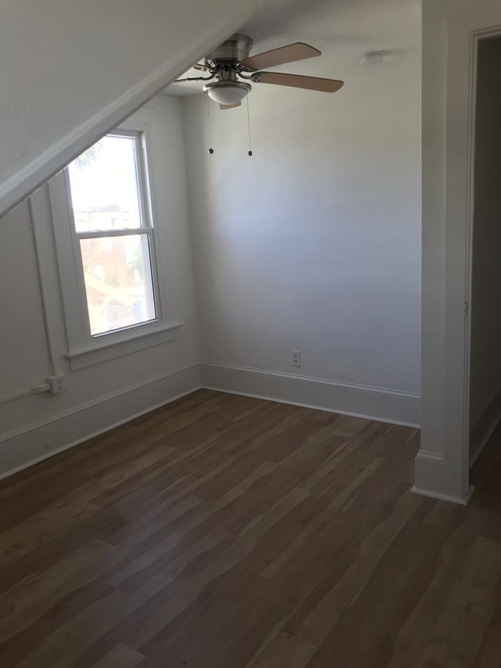 19 S Hollywood Ave #4 - Photo 7 of 16