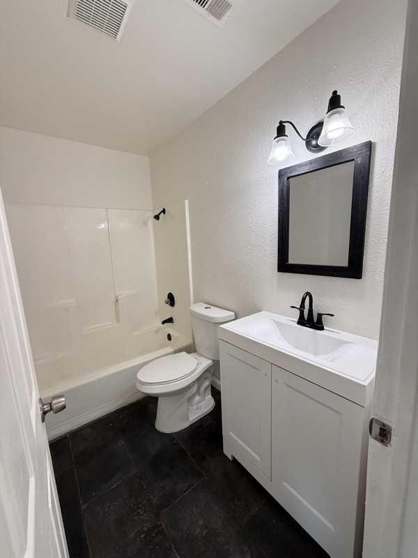 45523 10th St W - Photo 3 of 6