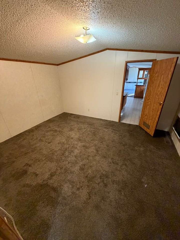 905 W 37Th Ave Hobart Indiana #5 - Photo 6 of 14