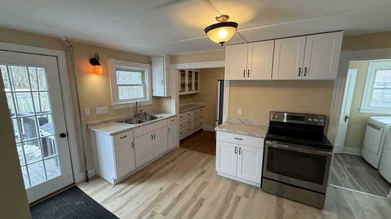 5 Whipple Ct - Photo 3 of 19