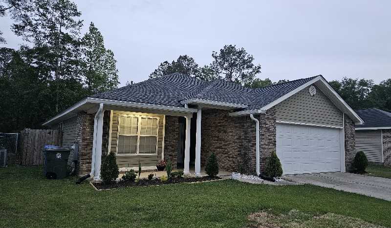 109 Yuri Dr - Photo 2 of 12