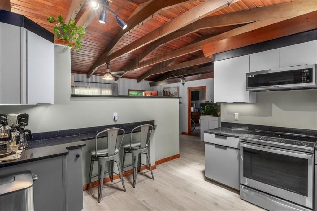 37 Morrison Rd - Photo 3 of 18