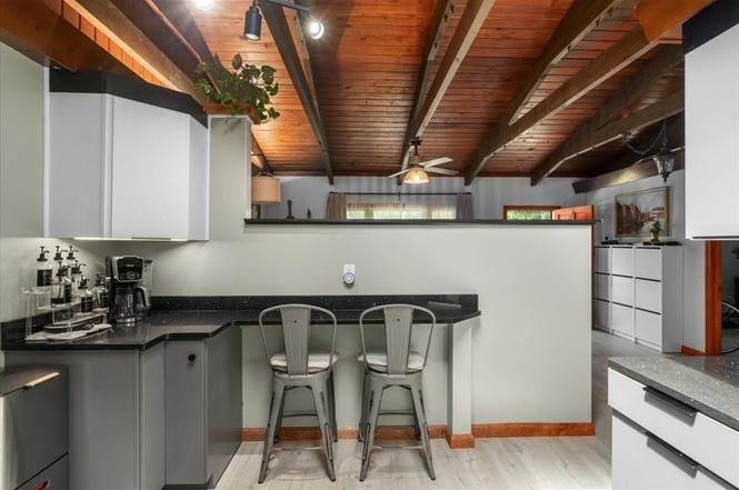 37 Morrison Rd - Photo 4 of 18