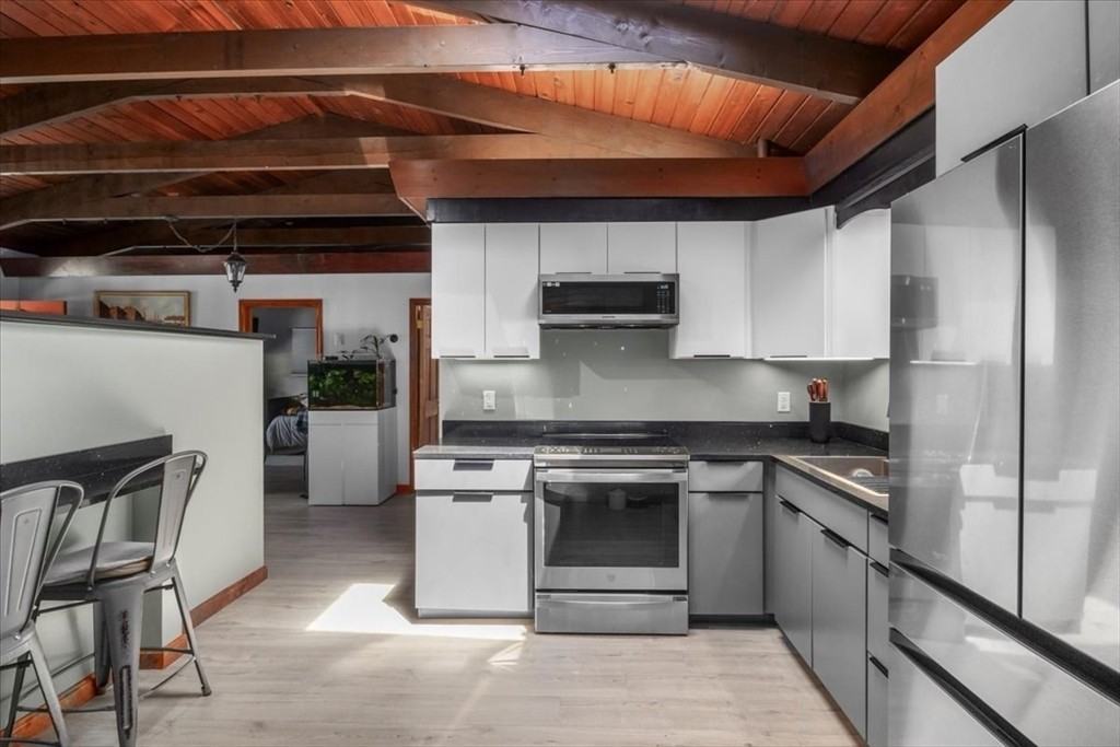 37 Morrison Rd - Photo 5 of 18