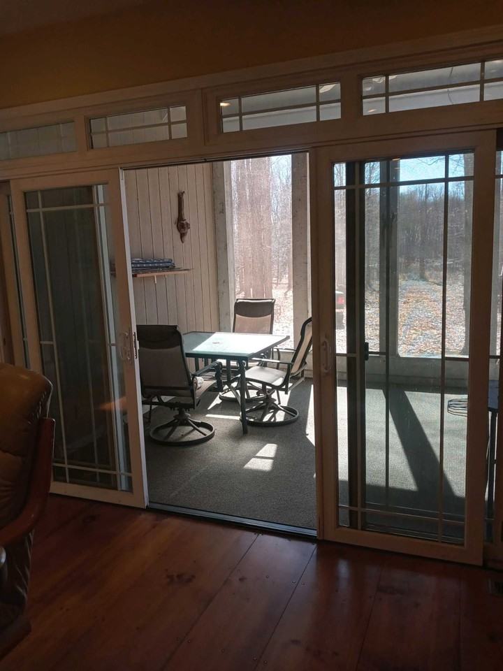 2454 E Herbison Rd - Photo 3 of 24