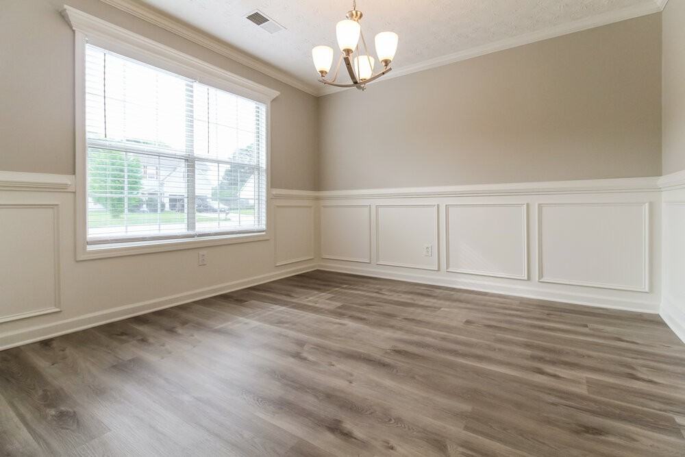 1520 Rose Pointe Dr - Photo 5 of 17