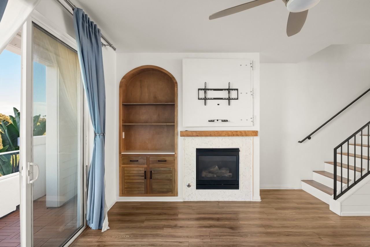 830 Harbor Cliff Way #282 - Photo 6 of 20