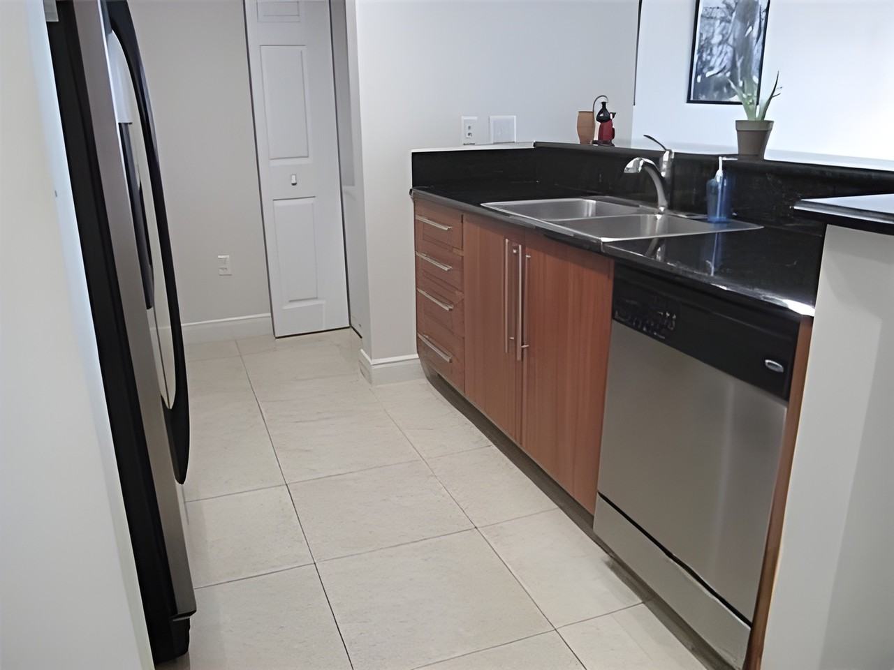 3232 Coral Way #907 - Photo 7 of 20