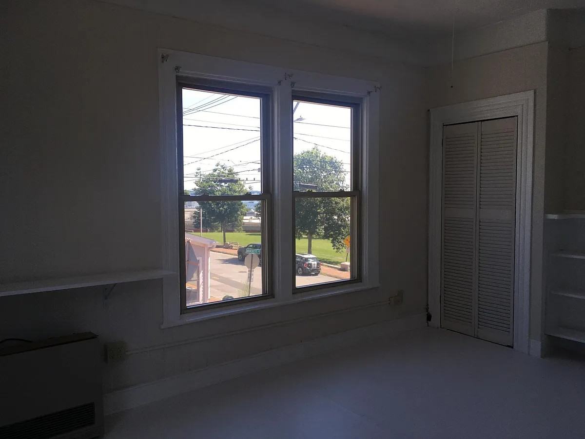 2 Summer St #2 - Photo 5 of 19