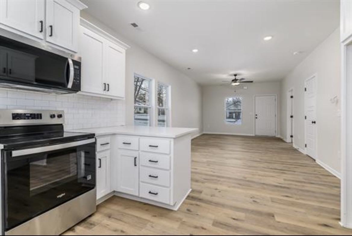 308 E 2nd St - Photo 3 of 11