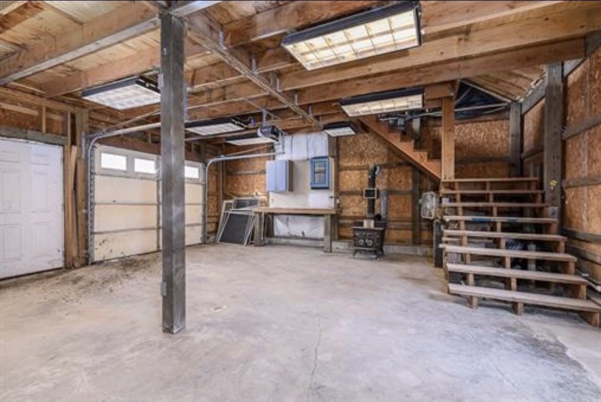 308 E 2nd St - Photo 7 of 11