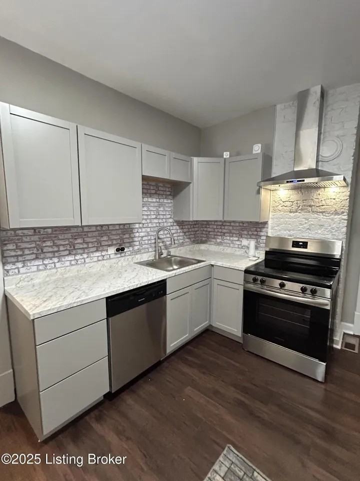 2502 Garland Ave - Photo 2 of 9